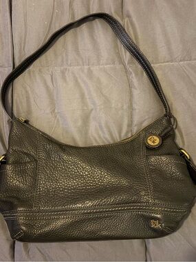 The Sak Black Pebbled Leather Hobo Shoulder Bag in Great condition.